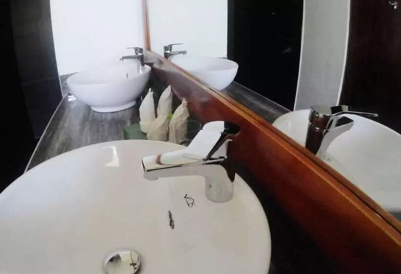 Sundaras Resort & Spa