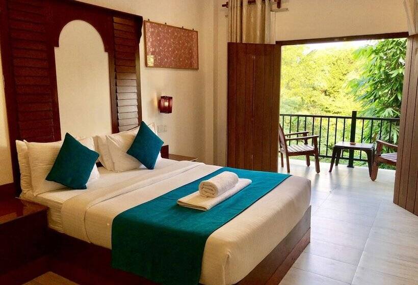 Sundaras Resort & Spa