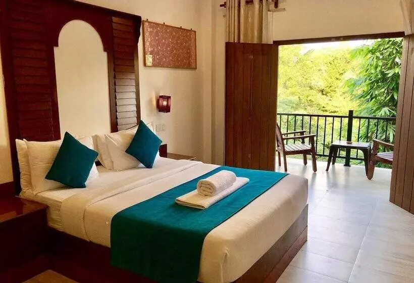 Sundaras Resort & Spa