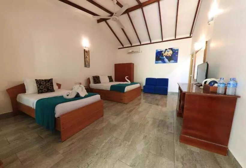 Sundaras Resort & Spa