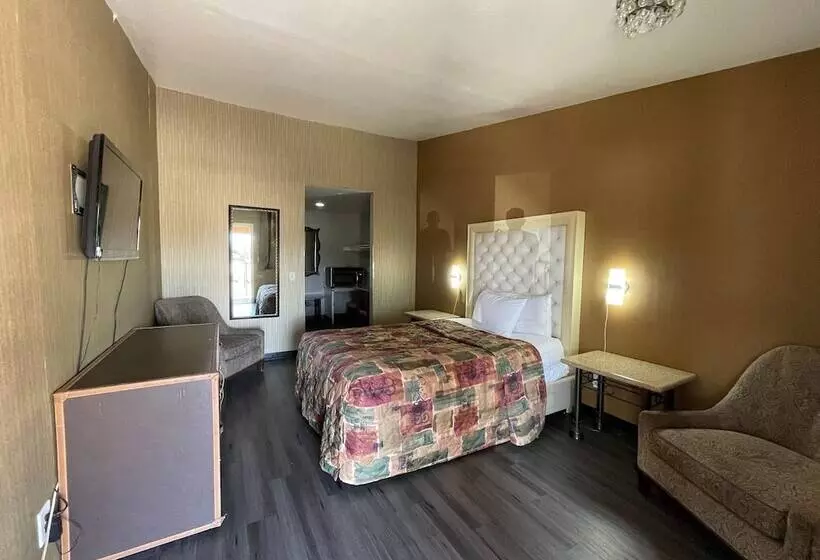 Crown Motel