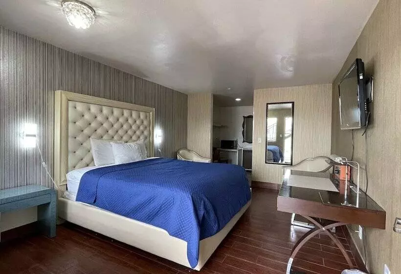 Crown Motel
