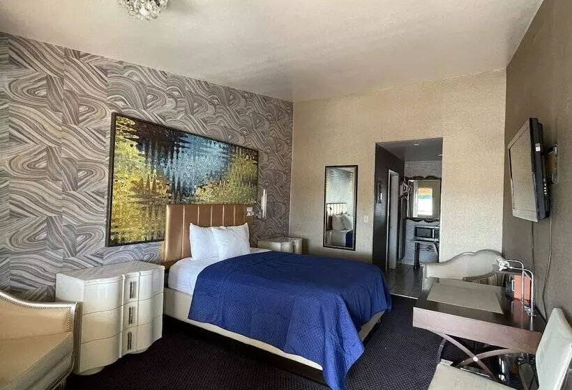 Crown Motel