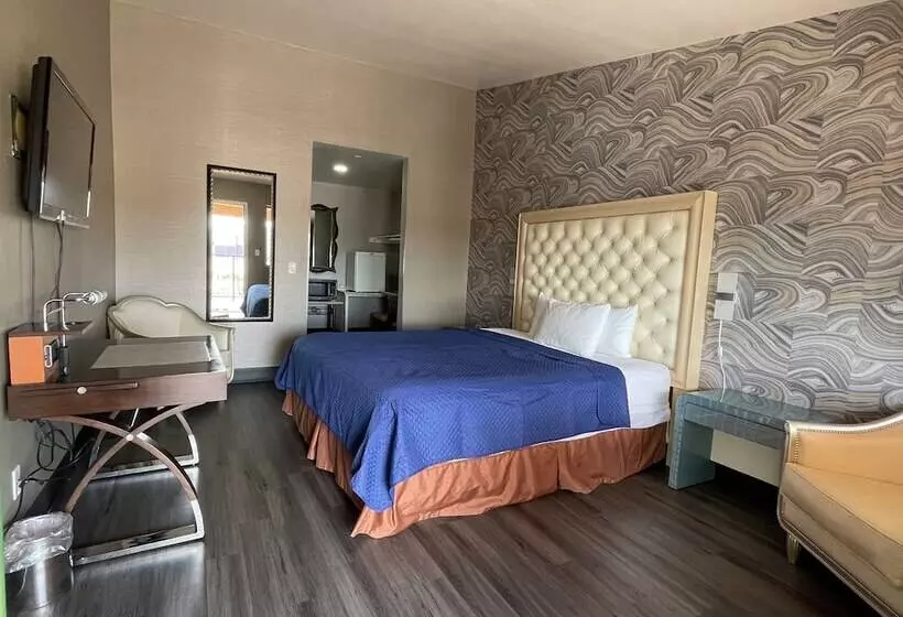 Crown Motel