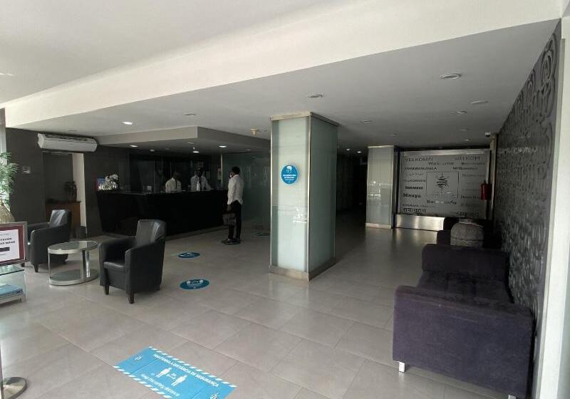 בית מלון כפרי Africa Maputo Business