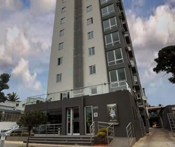 בית מלון כפרי Africa Maputo Business