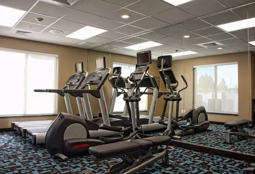 호텔 Fairfield Inn & Suites By Marriott Reading Wyomissing