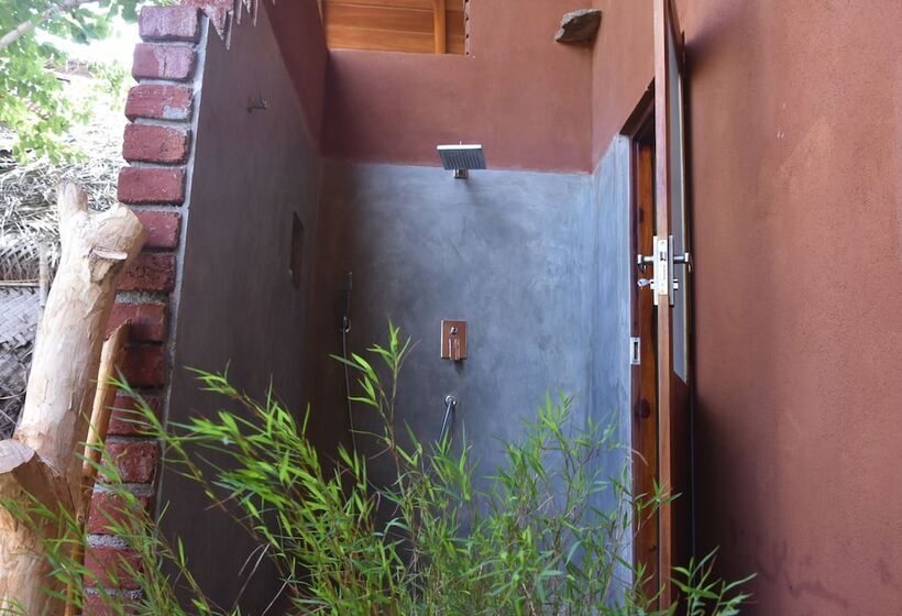 בית מלון כפרי Kuwera Eco Lodge