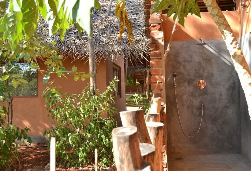 בית מלון כפרי Kuwera Eco Lodge