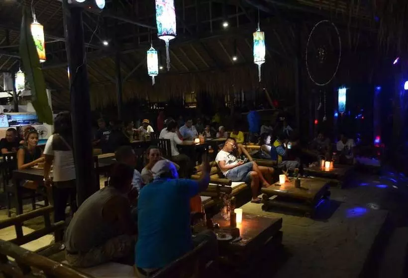 هتل Love And Peace Deep Jungle And River Resort