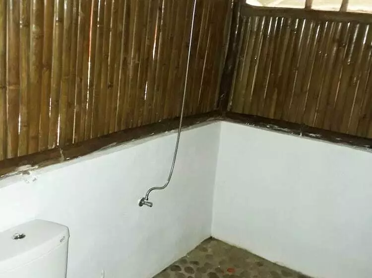 هتل Love And Peace Deep Jungle And River Resort