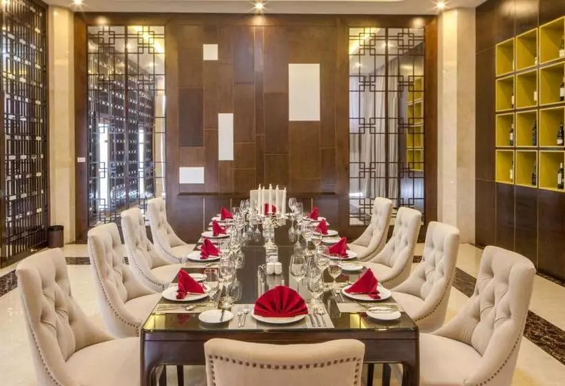 هتل Muong Thanh Luxury Nhat Le