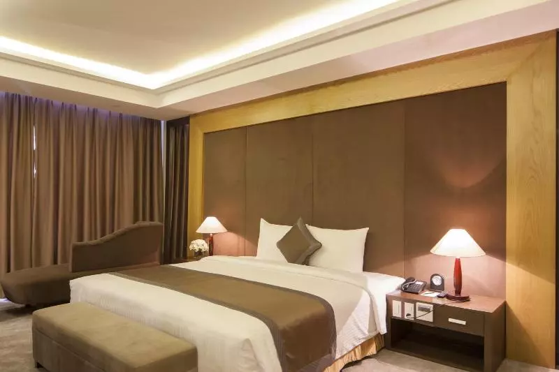 هتل Muong Thanh Luxury Nhat Le