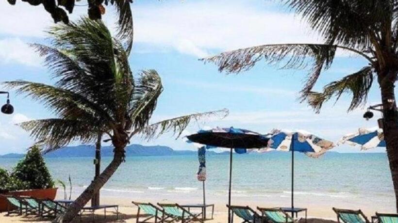 Отель Sea Falcon On The Water