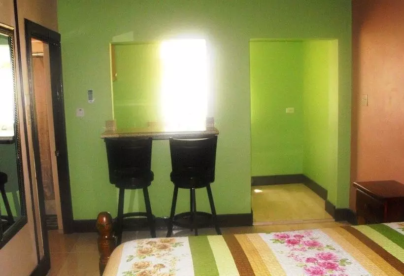 هتل Tropik Leadonna