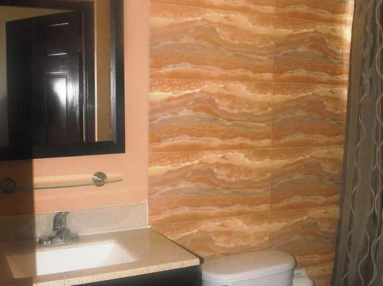 هتل Tropik Leadonna