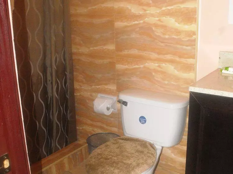 هتل Tropik Leadonna