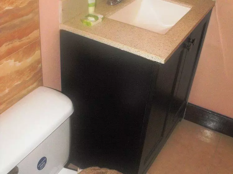 هتل Tropik Leadonna