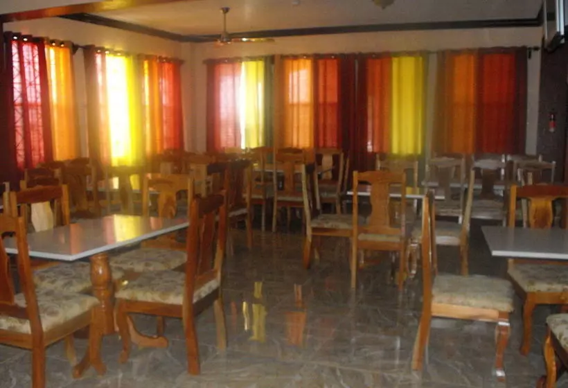 هتل Tropik Leadonna