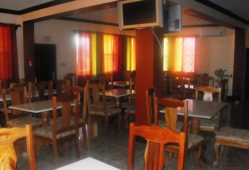 هتل Tropik Leadonna