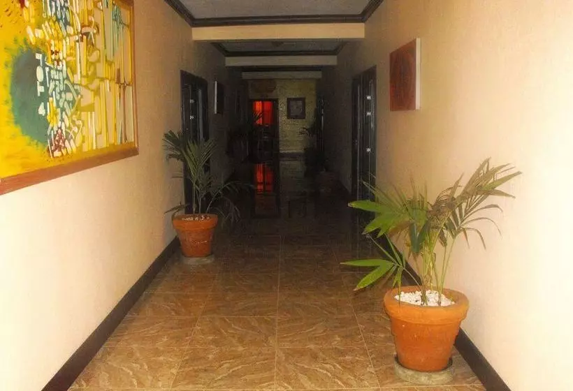 هتل Tropik Leadonna