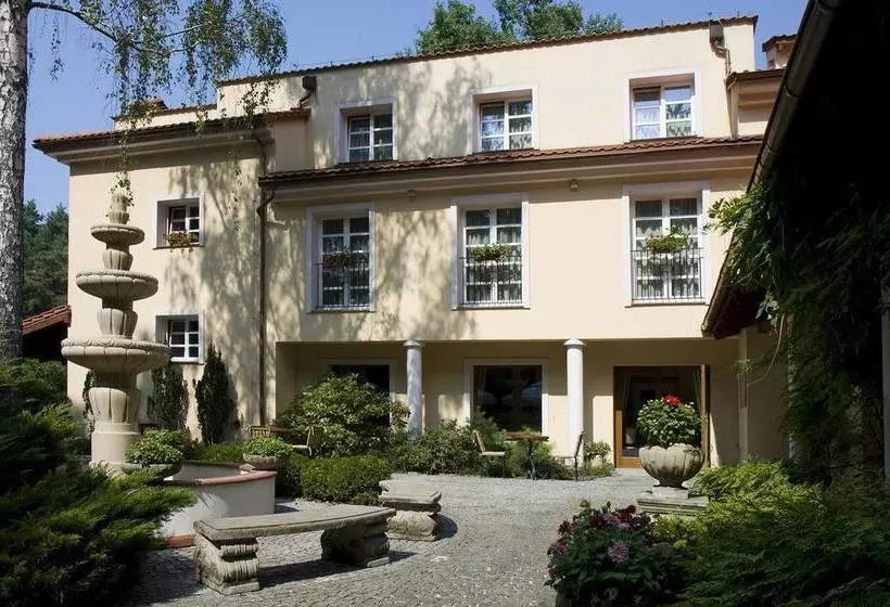 Отель Villa Park Wesola