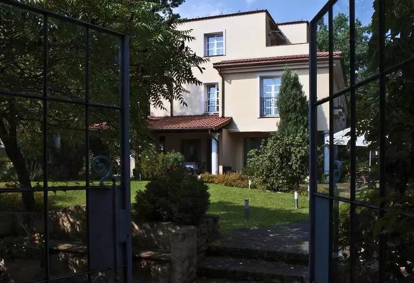 Отель Villa Park Wesola