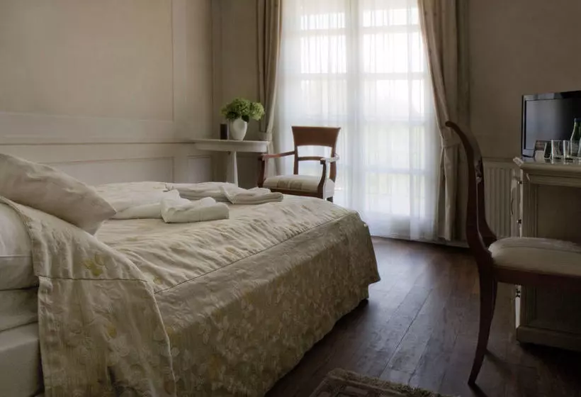 Отель Villa Park Wesola