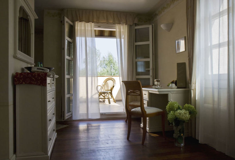 هتل Villa Park Wesola