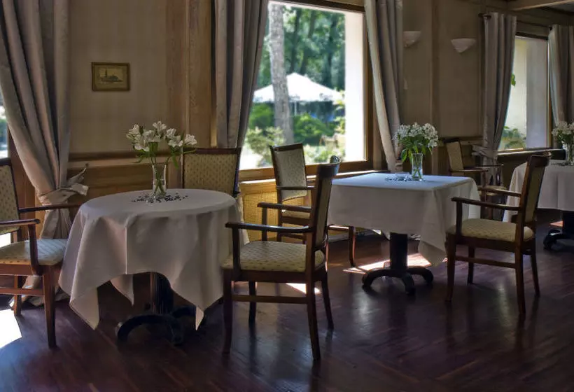 Отель Villa Park Wesola