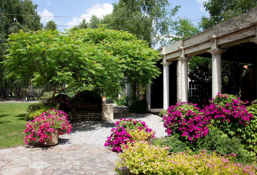 هتل Villa Park Wesola