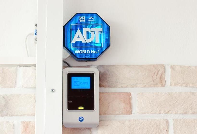 Pansiyon Y S House   Hostel