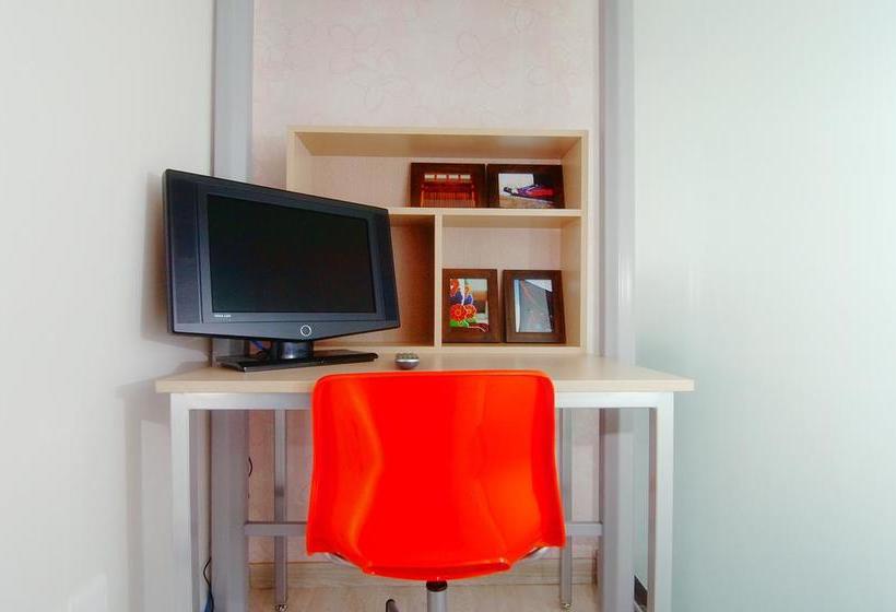 Pansiyon Y S House   Hostel