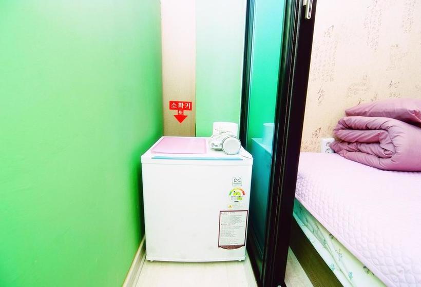 Pansiyon Y S House   Hostel