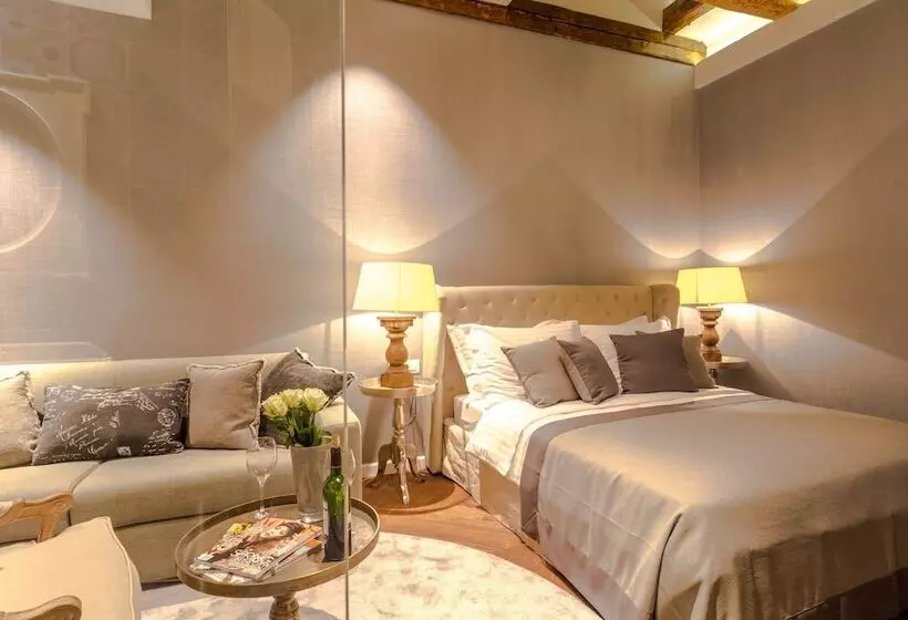 Pensionat Procurator 7 Luxury Rooms