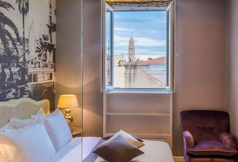 Pensionat Procurator 7 Luxury Rooms