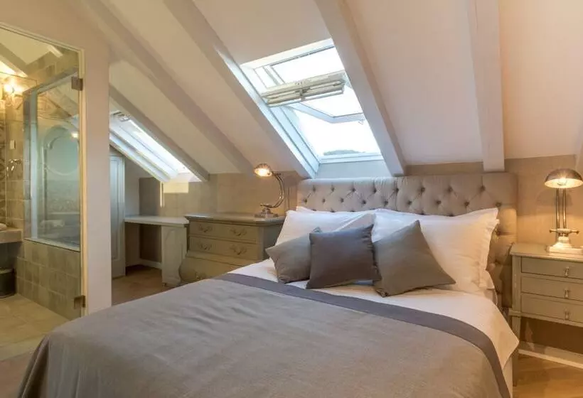 Pensionat Procurator 7 Luxury Rooms