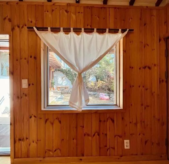 Pensió Sosohan Hanok