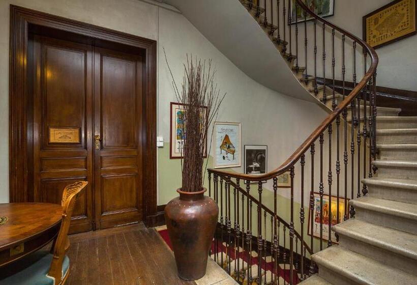 Пансион Villa St Simon