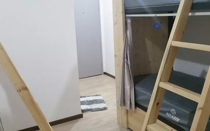 Refarer Hostel