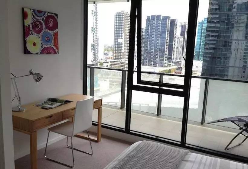 Wyndel Apartments Southbank Views