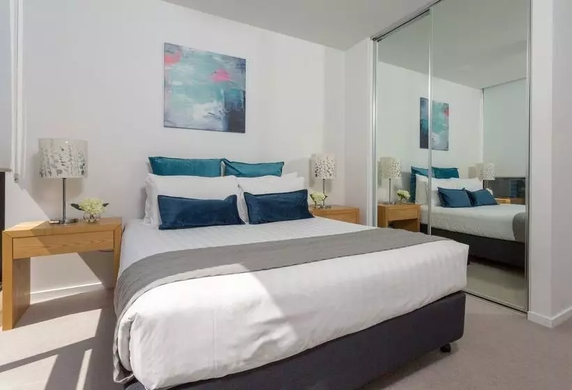 Wyndel Apartments Southbank Views