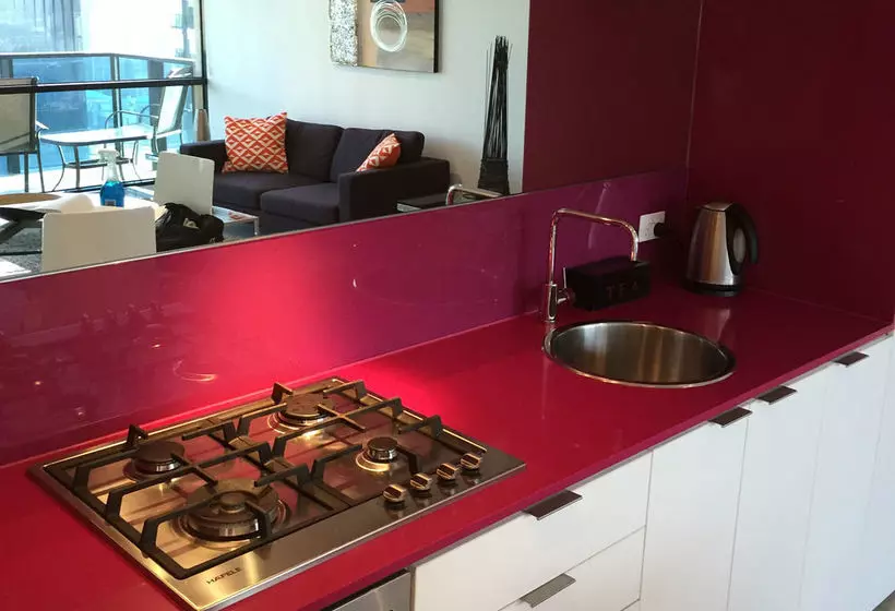 Wyndel Apartments Southbank Views