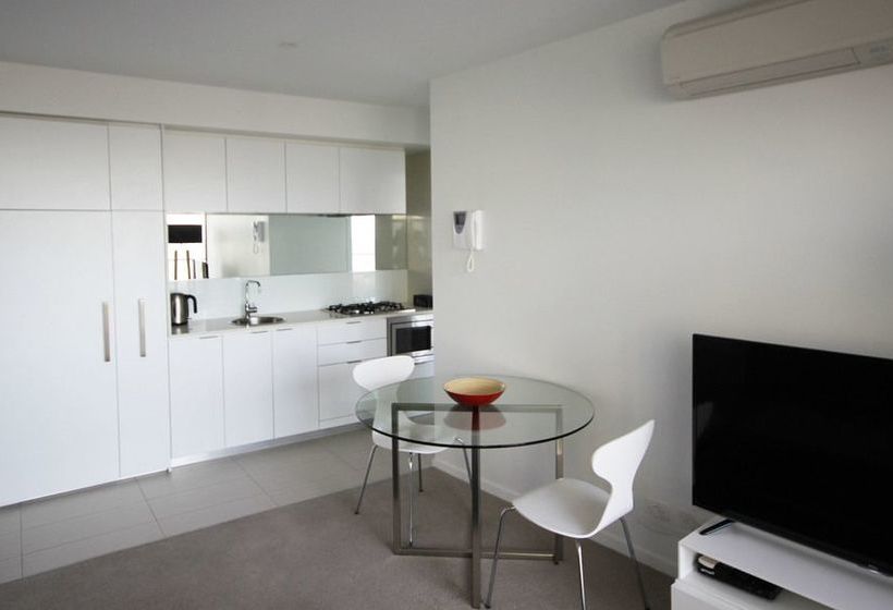 Wyndel Apartments Southbank Views