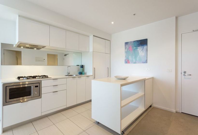 Wyndel Apartments Southbank Views