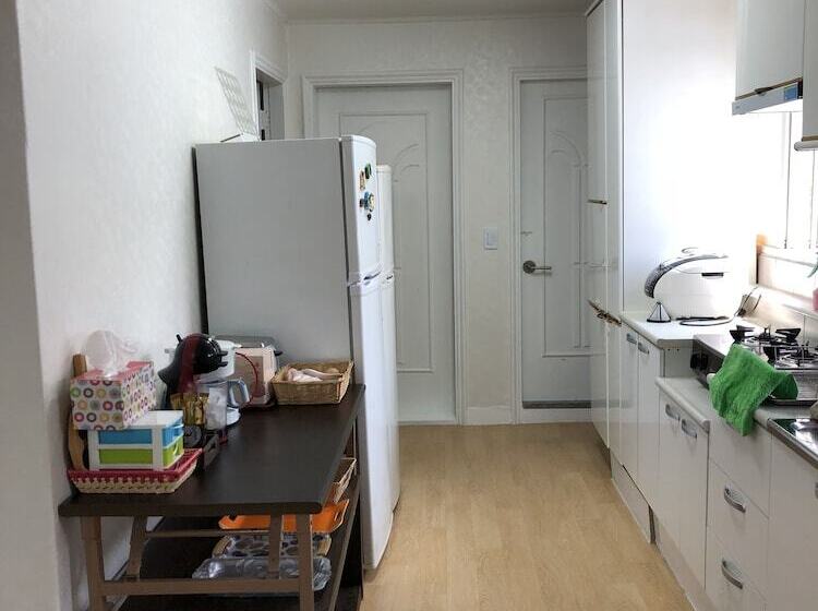 Amuse Guest House   Hostel