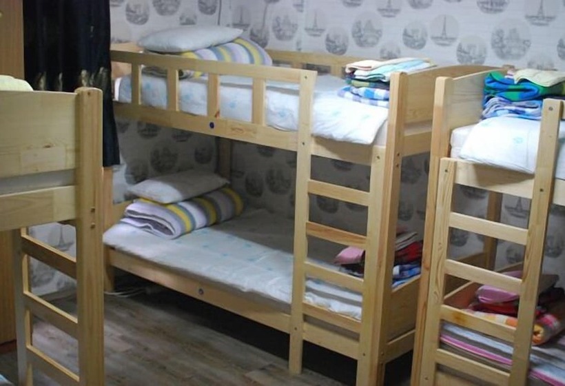 Amuse Guest House   Hostel