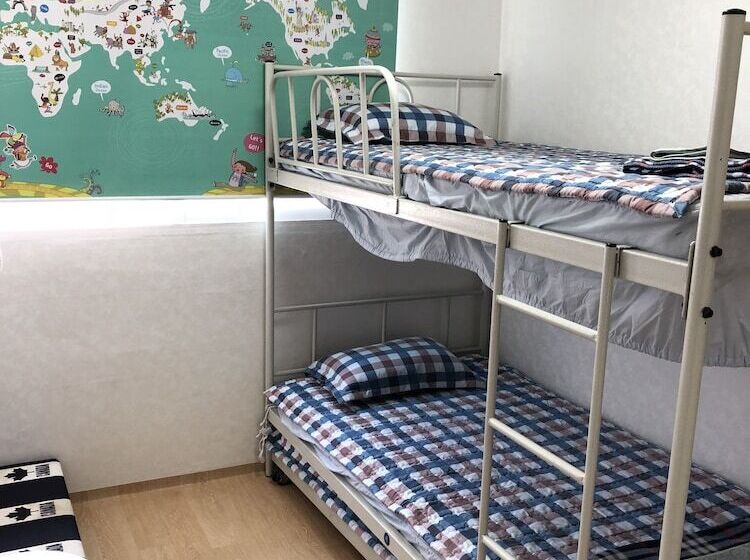 Amuse Guest House   Hostel