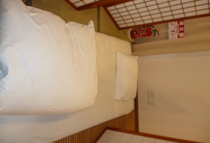Erry S Guesthouse Sapporo   Hostel
