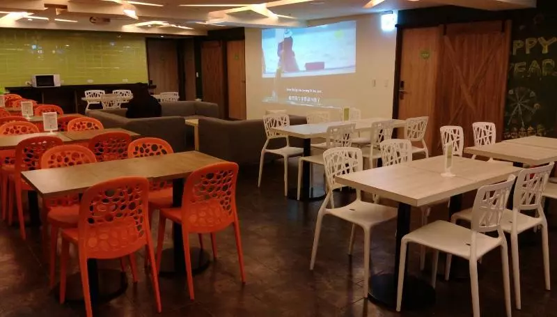 Ark Hotel   Changan Fuxing方舟商業股份有限公司